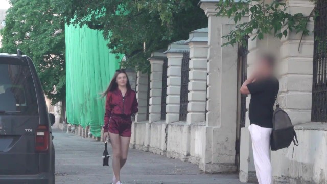 Street Bulge Flash with a Hot Dick Reveal