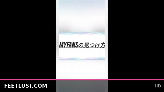 黒ニーソの男の娘が電マでオナニー中におしっこを漏らす瞬間