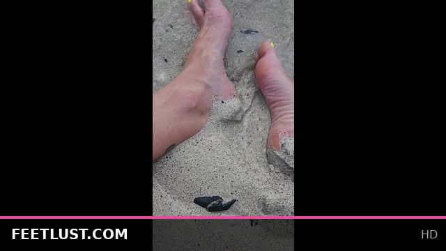 Petite Redhead Shows Off Her Sandy Soles