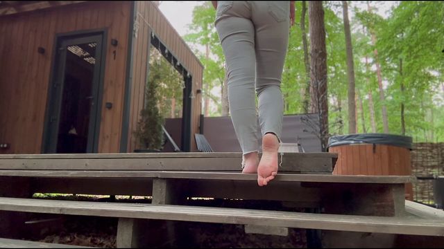 Dirty soles tease in fishnets: Public footjob show