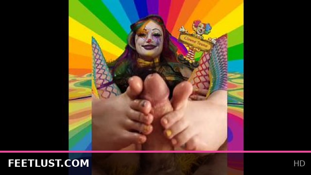 Clown Girl Gives a Full Footjob!