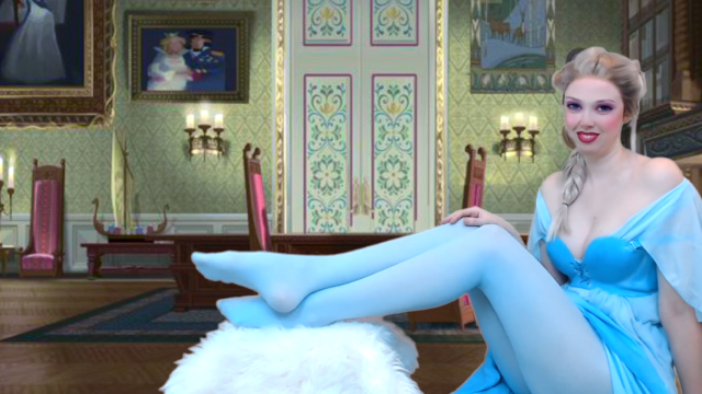 Elsa's Personal Tailor POV: Pantyhose-Clad Legs and Sensual Feet Close-Up