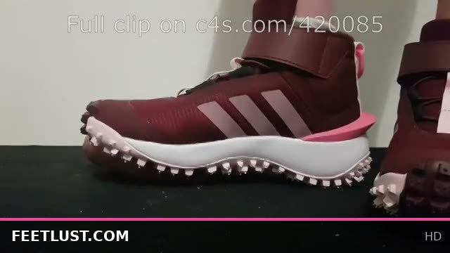 LittleShoes Adidas Trail Size 34 Foot Crush Trample Featuring Intense Sole Play